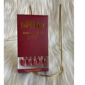 Red Aspen Nail Dashes- Dolce Vita, Rita (Short, Square Nails)